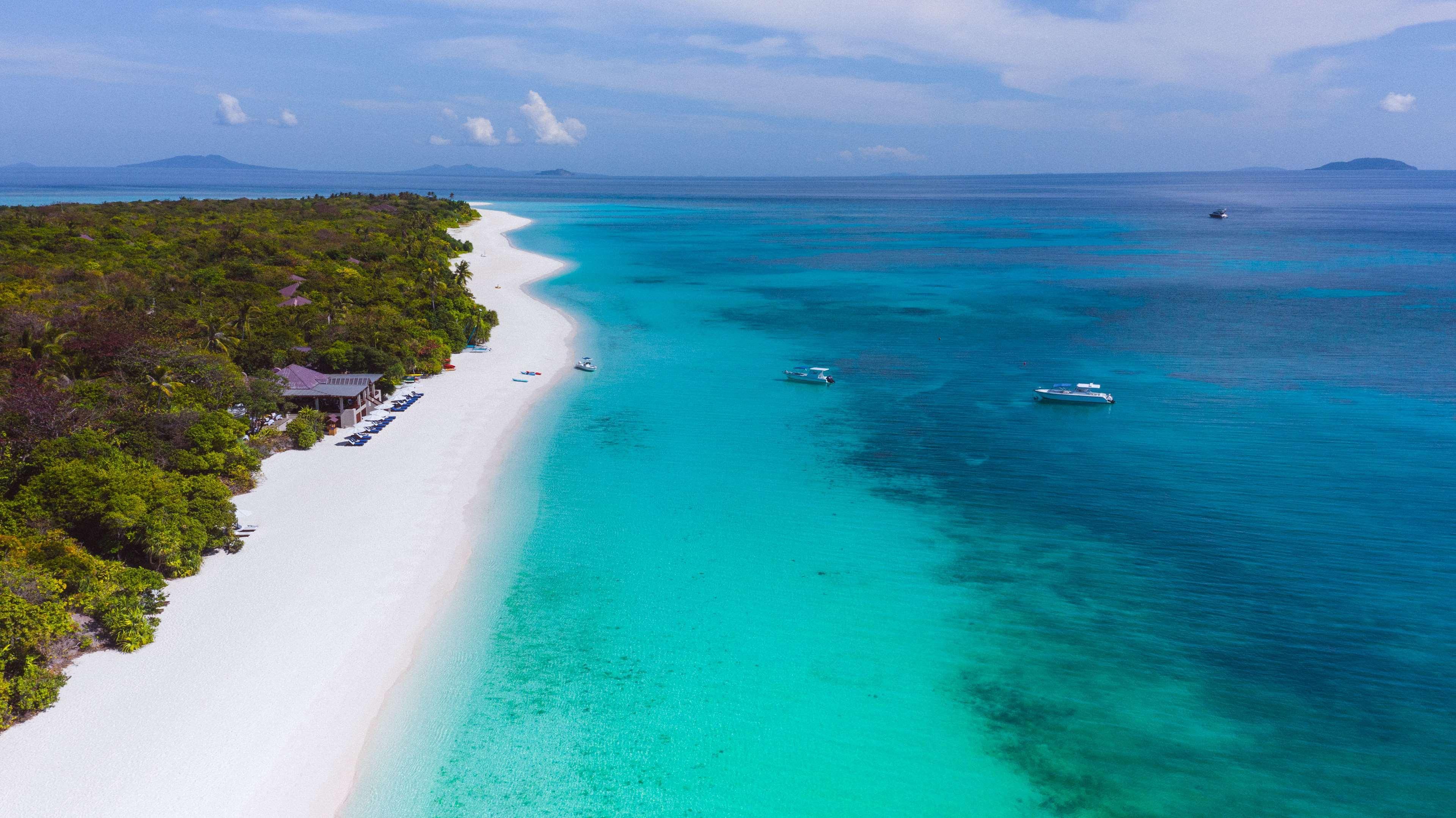 Отель Amanpulo Pamalican Island Экстерьер фото